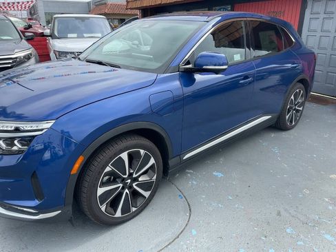 Used 2023 VinFast VF 8 Plus image 6