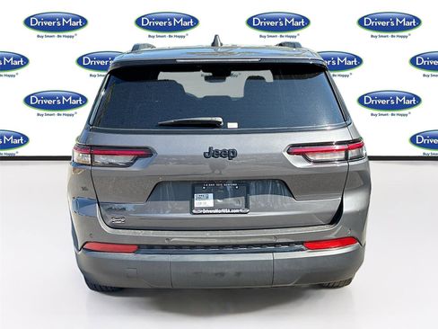 Used 2024 Jeep Grand Cherokee L Laredo image 6