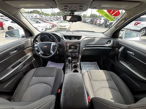 Used 2017 Chevrolet Traverse LT w/ Traveler's Package AWD/4WD image 21