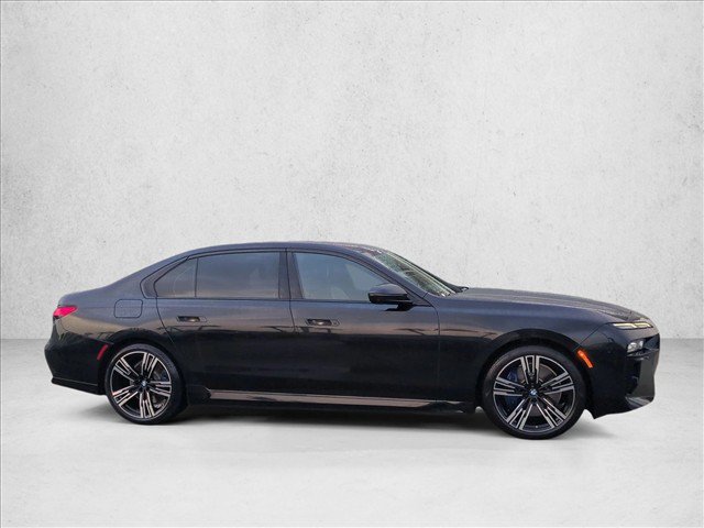 Certified 2023 BMW i7 xDrive60 AWD/4WD image 4