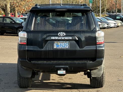 Used 2021 Toyota 4Runner SR5 image 7