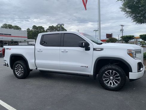 Used 2021 GMC Sierra 1500 AT4 w/ AT4 Premium Package AWD/4WD image 9