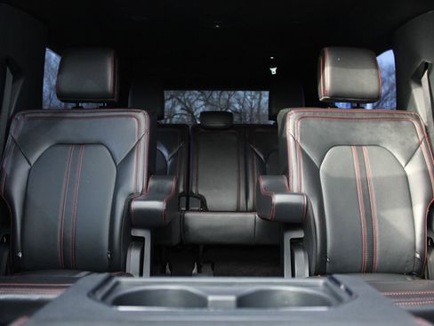 Used 2022 Ford Expedition Max Limited image 13