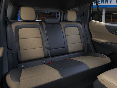 New 2026 Chevrolet Equinox ACTIV w/ Safety and Technology Package image 17