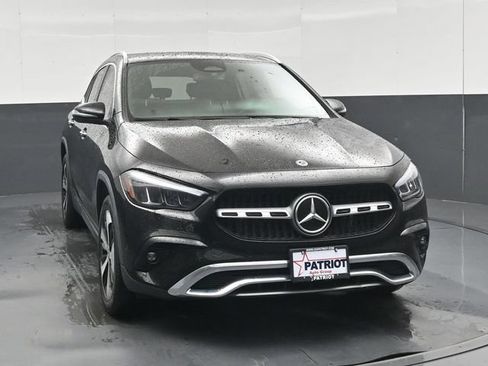 Used 2025 Mercedes-Benz GLA 250 4MATIC image 33