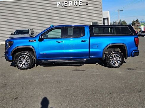 Used 2023 GMC Sierra 1500 AT4 w/ AT4 Premium Package image 2