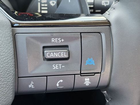 Used 2026 Nissan Rogue SL FWD image 22