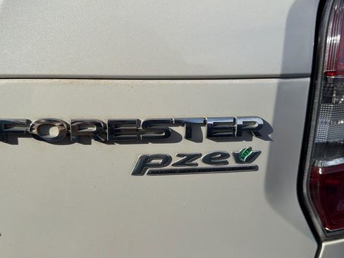 Used 2015 Subaru Forester 2.5i image 30