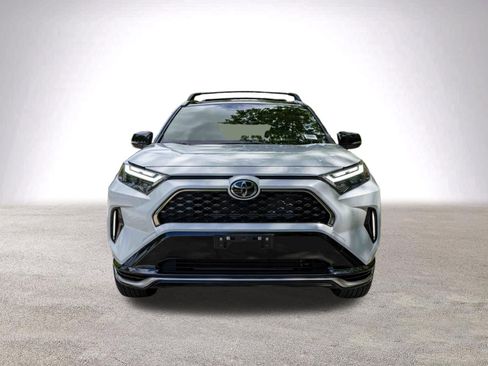 Used 2025 Toyota RAV4 XSE w/ Weather Package AWD/4WD image 3