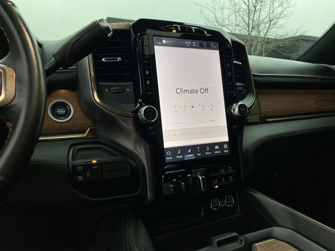 Used 2023 RAM 2500 Limited image 34