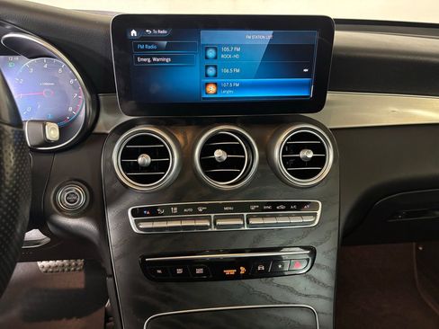 Used 2021 Mercedes-Benz GLC 300 image 16