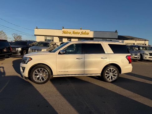 Used 2018 Ford Expedition Platinum image 1