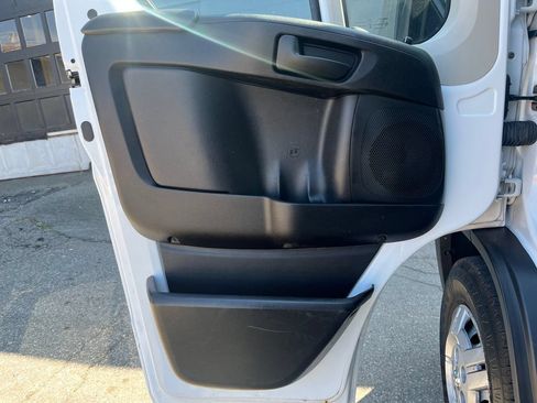 Used 2019 RAM ProMaster 2500 w/ Interior Convenience Group FWD image 15