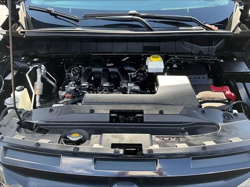Used 2024 Nissan Pathfinder SV FWD image 32