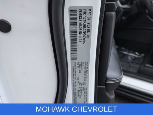 Used 2023 Jeep Grand Cherokee Altitude AWD/4WD image 33