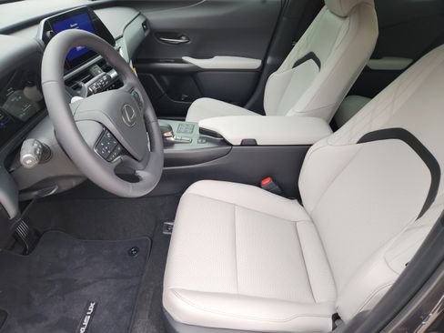 New 2026 Lexus UX 300h FWD image 5