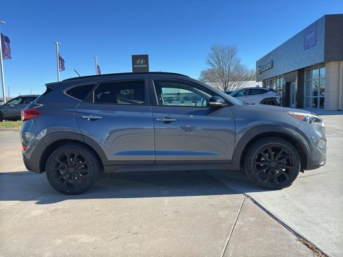 Used 2017 Hyundai Tucson Night image 7