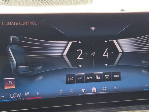 Used 2024 BMW X5 xDrive40i w/ M Sport Package AWD/4WD image 24