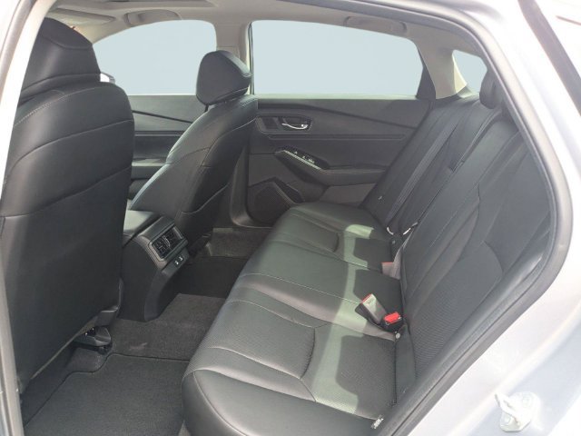 Used 2023 Honda Accord Touring image 12