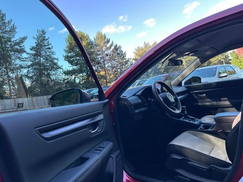 Certified 2025 Honda CR-V LX image 23