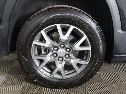 Used 2023 GMC Acadia SLE w/ Driver Convenience Package image 23