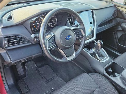 Used 2025 Subaru Outback Premium AWD/4WD image 10