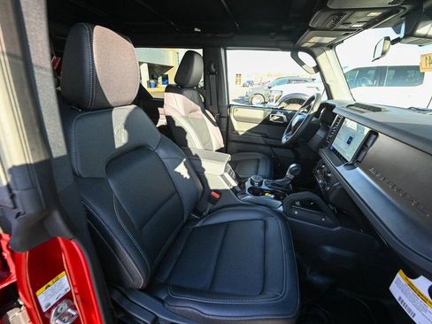New 2026 Ford Bronco Badlands image 21