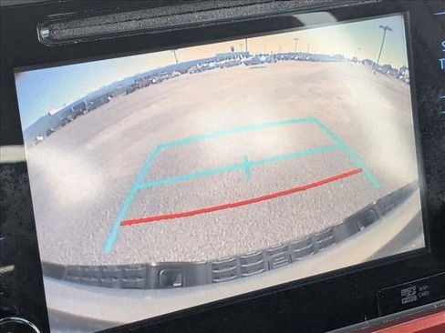 Used 2018 Toyota Tacoma TRD Off-Road image 11