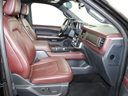 Used 2022 Ford Expedition Limited AWD/4WD image 29