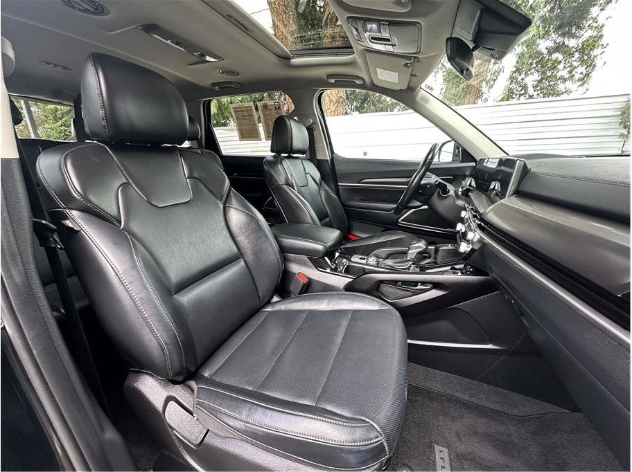 Used 2025 Kia Telluride S AWD/4WD image 15