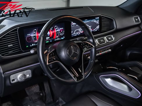 Used 2025 Mercedes-Benz GLE 450e 4MATIC w/ Driver Assistance Package image 26