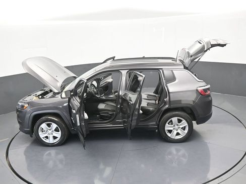 Used 2022 Jeep Compass Latitude image 66