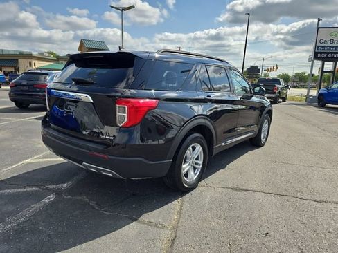 Used 2023 Ford Explorer XLT w/ Equipment Group 202A AWD/4WD image 8