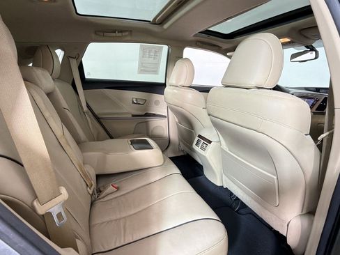 Used 2014 Toyota Venza Limited w/ Tow Prep Package image 30