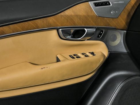 Used 2017 Volvo XC90 T6 Inscription w/ Vision Package image 15