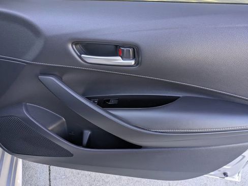 Certified 2025 Toyota Corolla SE image 32