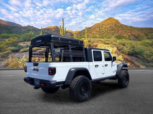 Used 2025 Jeep Gladiator Rubicon w/ Safety Group AWD/4WD image 4