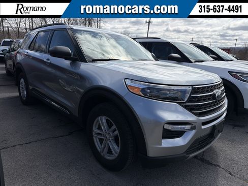 Used 2024 Ford Explorer XLT w/ Equipment Group 202A image 1