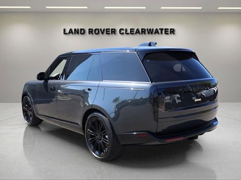 New 2026 Land Rover Range Rover Long Wheelbase SE image 3