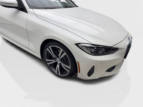 Used 2023 BMW 430i Coupe w/ Convenience Package image 17