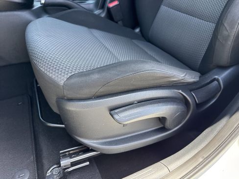Used 2022 Kia Soul LX w/ Technology Package FWD image 16