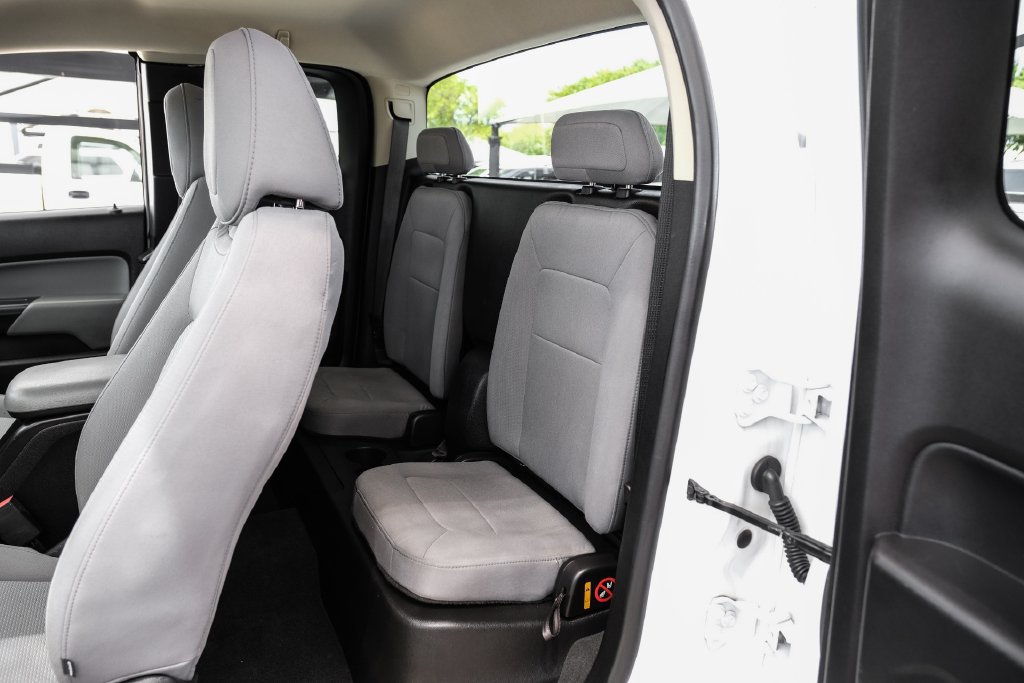 Used 2021 Chevrolet Colorado W/T w/ WT Convenience Package RWD image 38