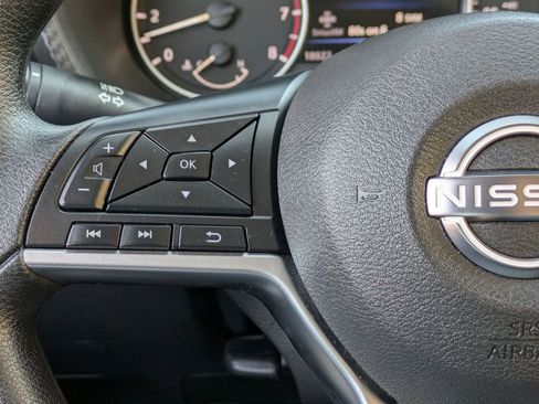 Used 2025 Nissan Sentra SV image 20