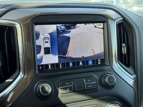 Used 2020 Chevrolet Silverado 1500 High Country w/ Technology Package image 25