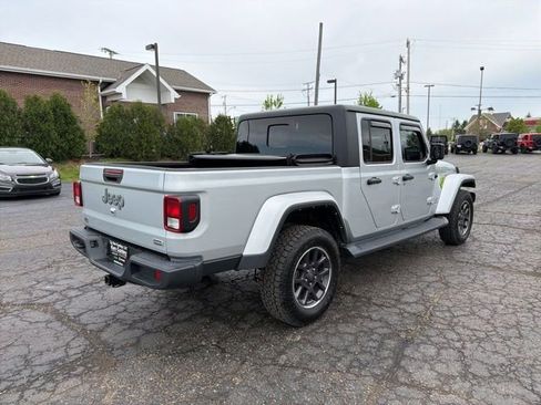 Used 2022 Jeep Gladiator Overland w/ Popular Equipment Package AWD/4WD image 7