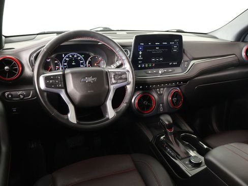 Used 2023 Chevrolet Blazer RS FWD image 2