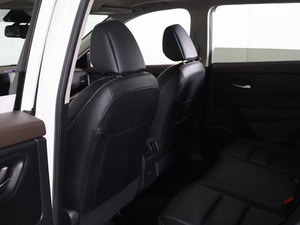 Used 2023 Nissan Rogue SL FWD image 27