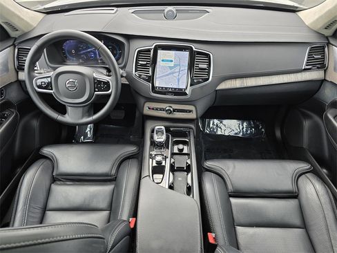 Used 2023 Volvo XC90 T8 Ultimate image 27