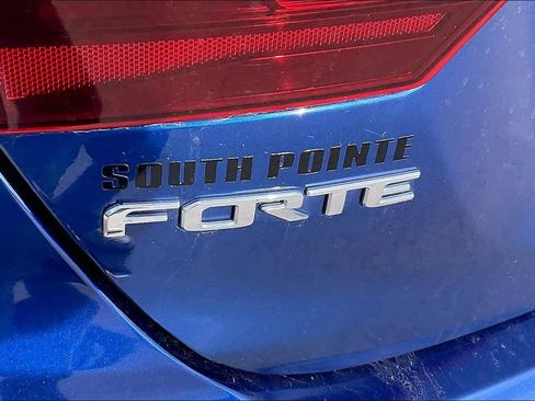 Used 2019 Kia Forte LXS image 28