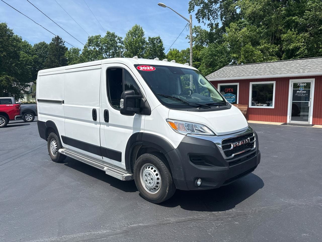 Used 2025 RAM ProMaster 2500 w/ U-Haul Equipment Group FWD image 2